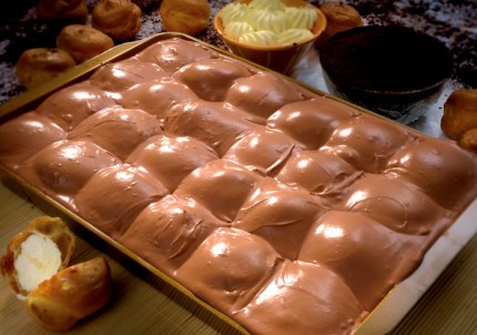 PROFITEROLES CACAO VASCHETTA 24 pcs