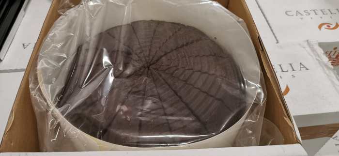 CHOCOLATE FUDGE CAKE - Image 1